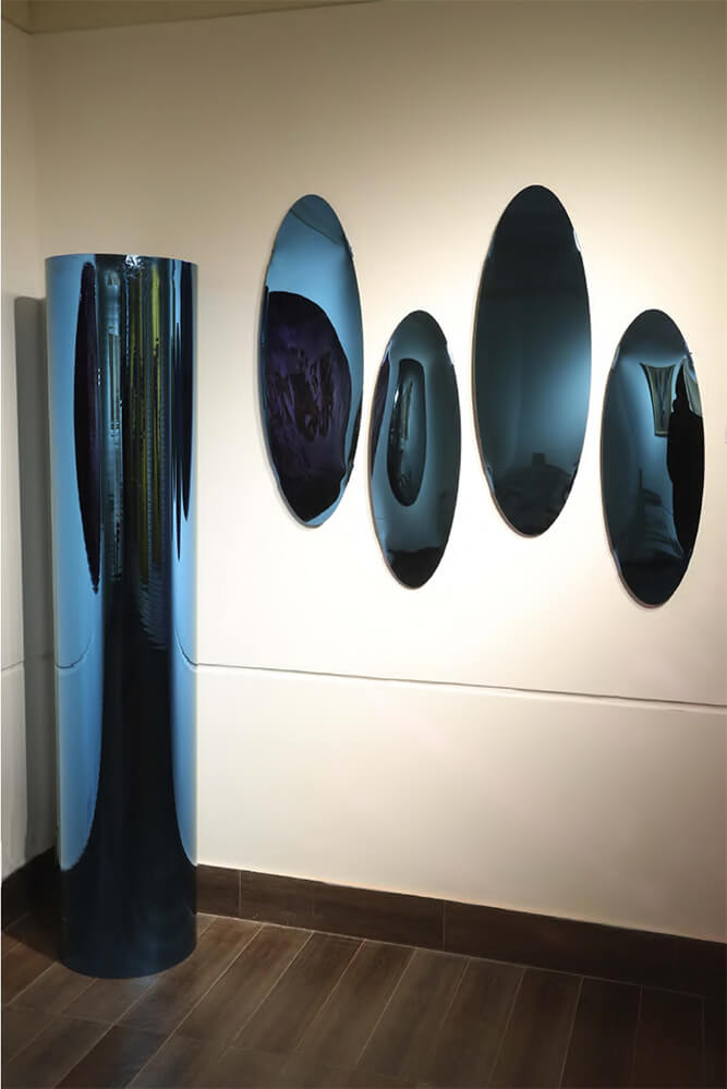 Blue Lagoon <br> 72 inches height, <br> round pillar Stainless Steel Aqua Tinit